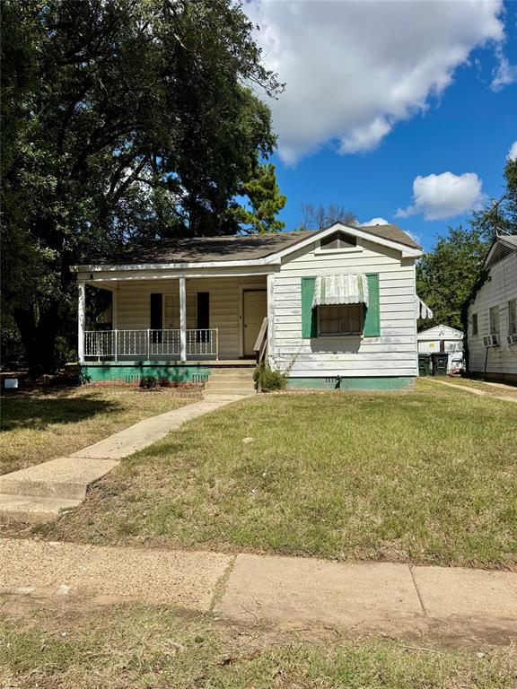 2838 Midway Street — photo