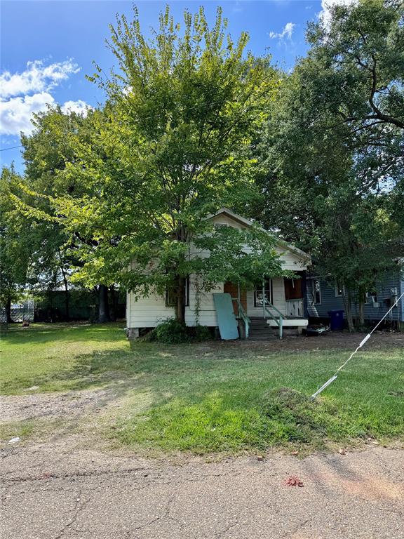 2711 Desoto Street — photo