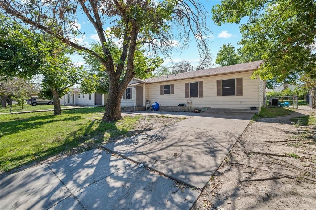 8417 Omaha Drive — photo
