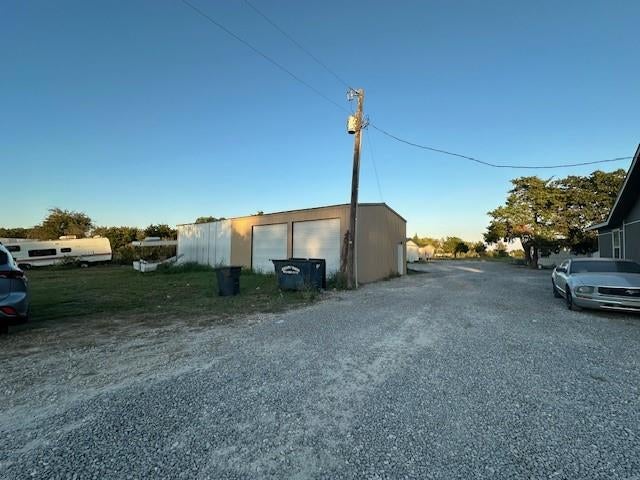 2493 Live Oak — photo