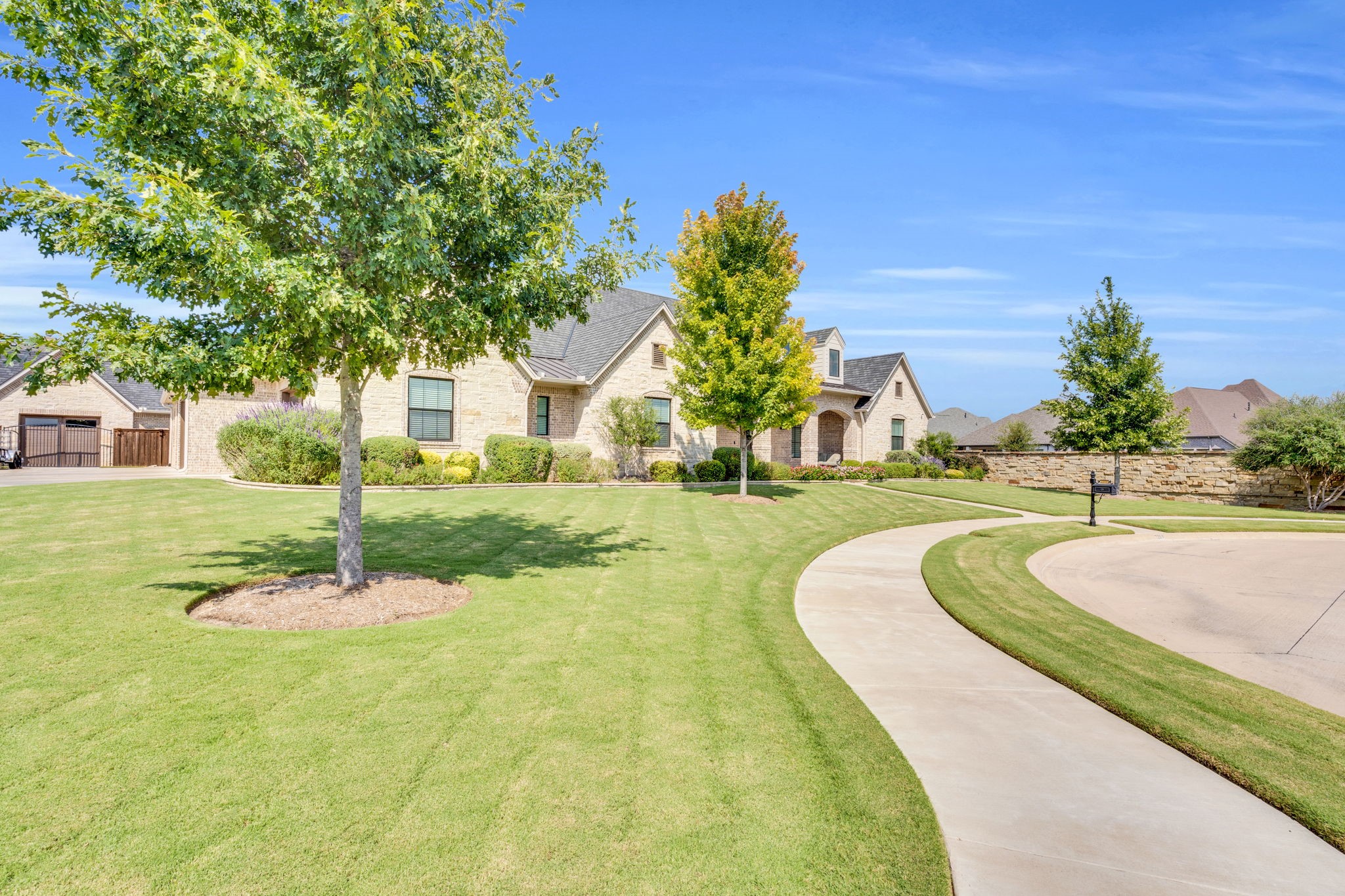 2209 Lyons, Midlothian, TX 76065 — photo 3