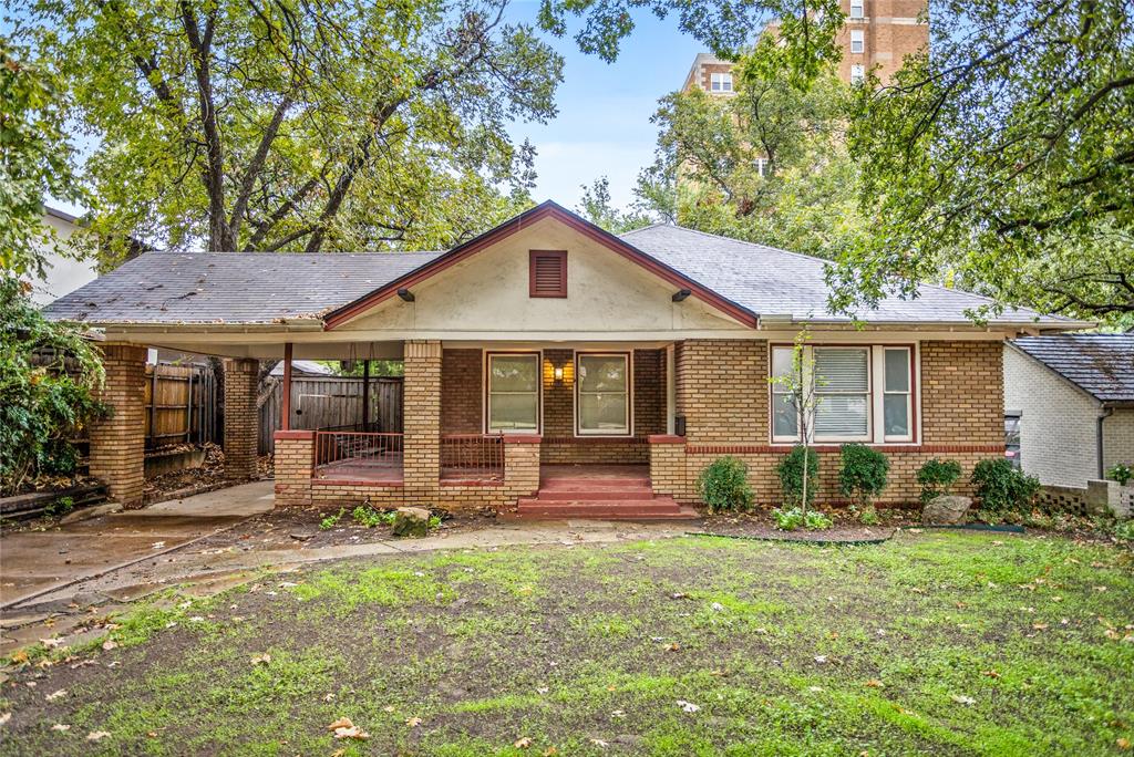 2303 Mistletoe Drive — photo