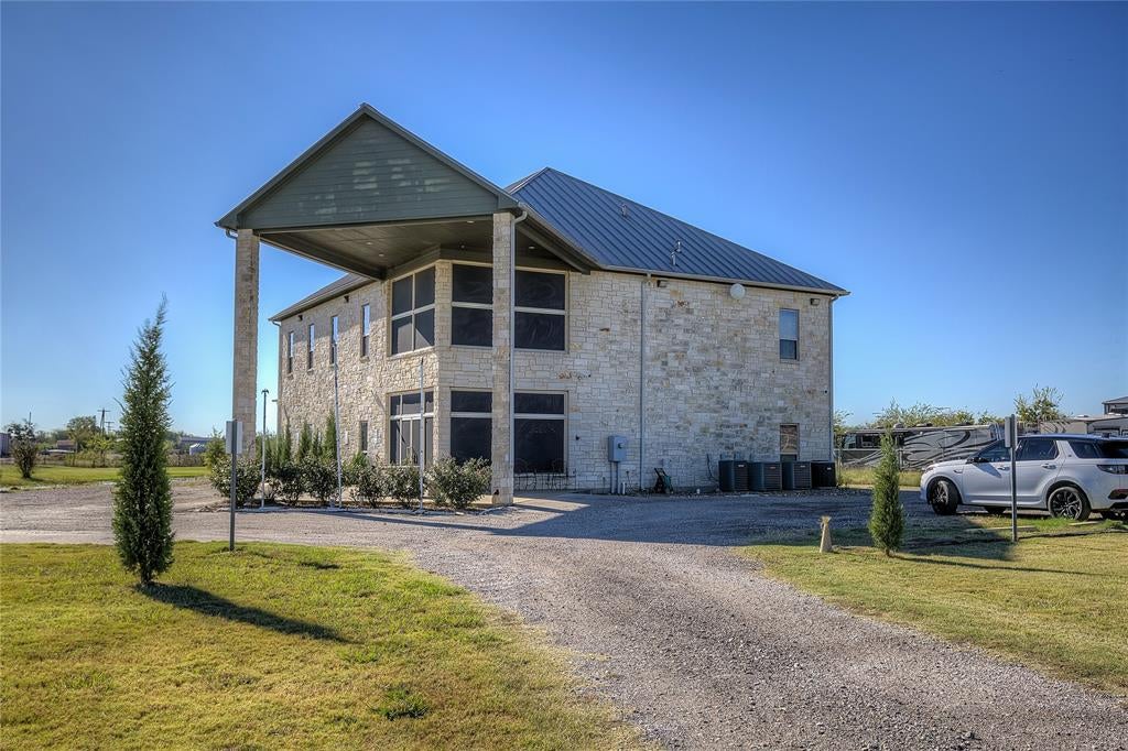 8475 County Road 156 — photo
