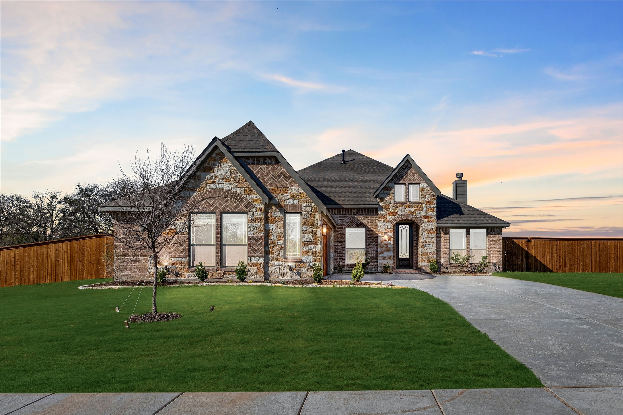 307 Spring Circle, Red Oak, TX 75154 — photo 2