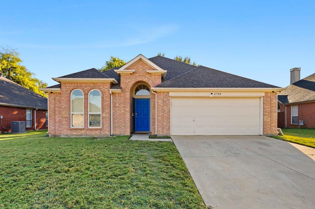 2700 Wandering Oak Drive — photo