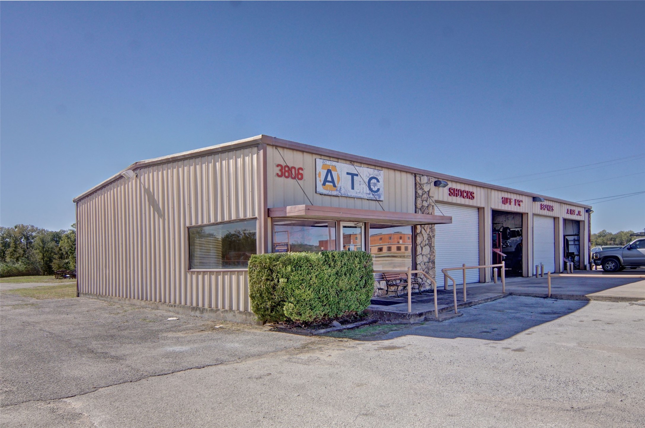 3806 E Hwy 180 — photo