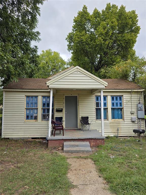 1618 Vivian Street — photo