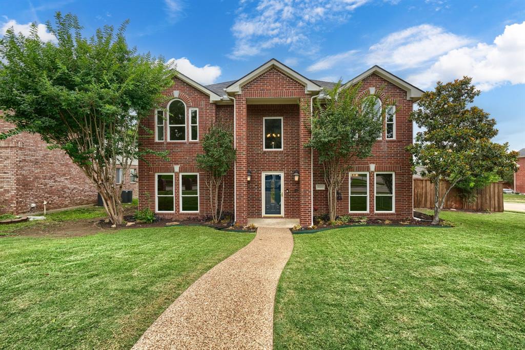 2309 York Court — photo