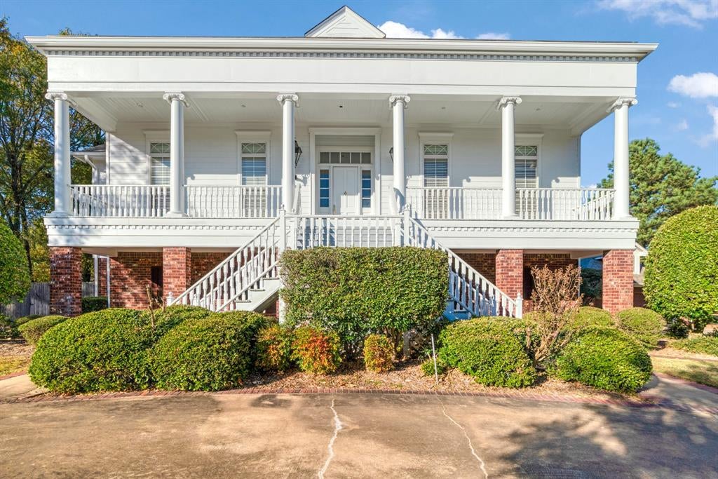 3065 Oak Creek Drive — photo