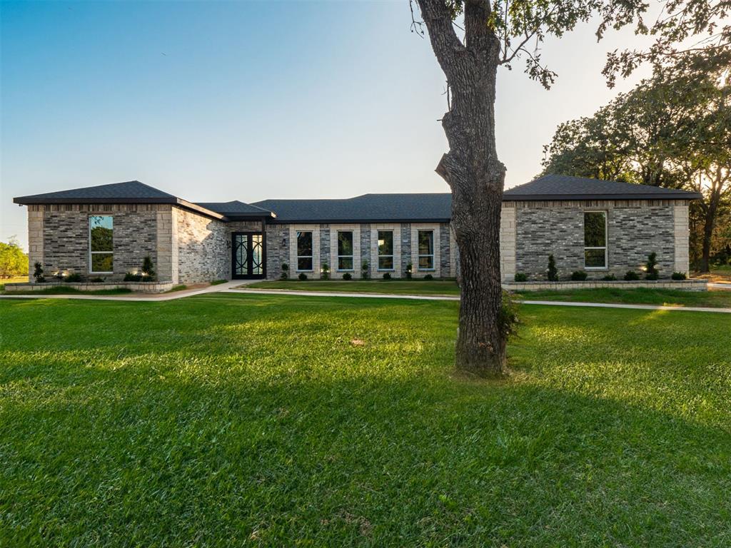 133 Crestview Drive — photo