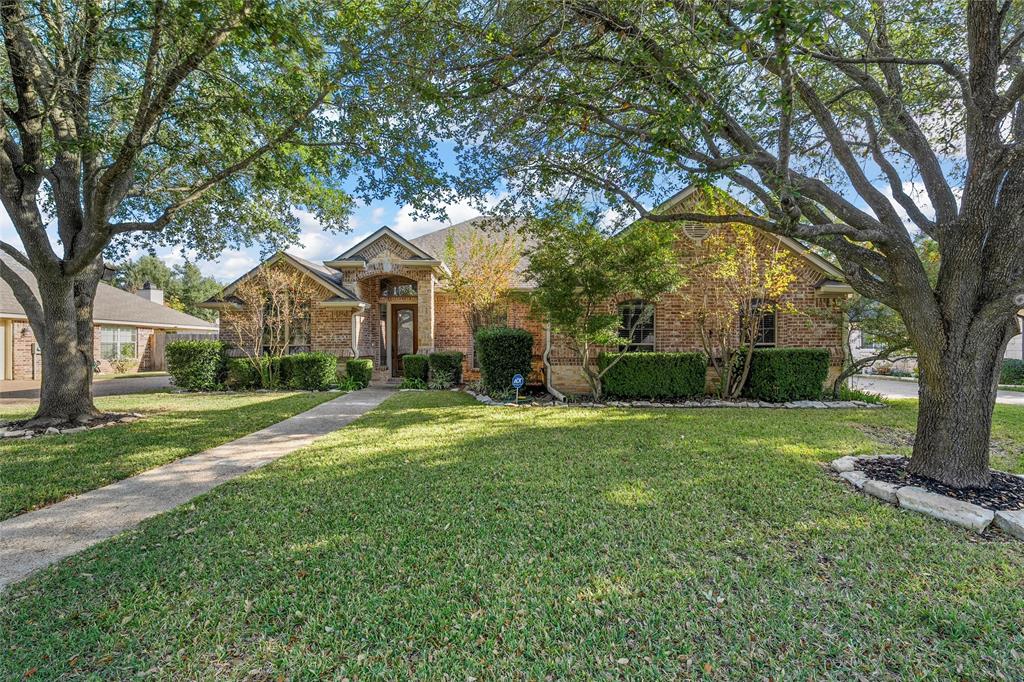 302 Canterbury Drive — photo