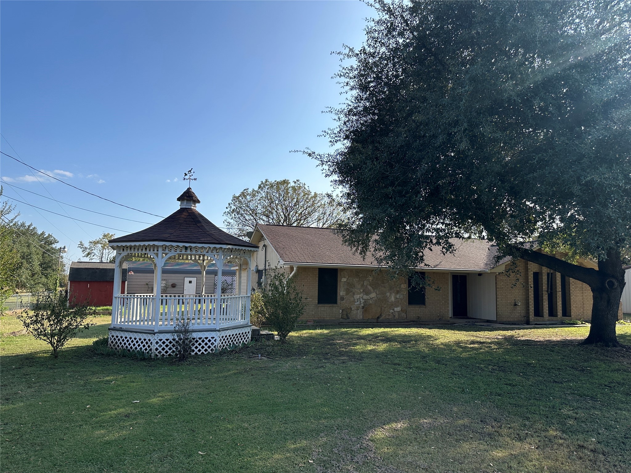 137 Oakview Circle, Waco, TX 76705 — photo 2