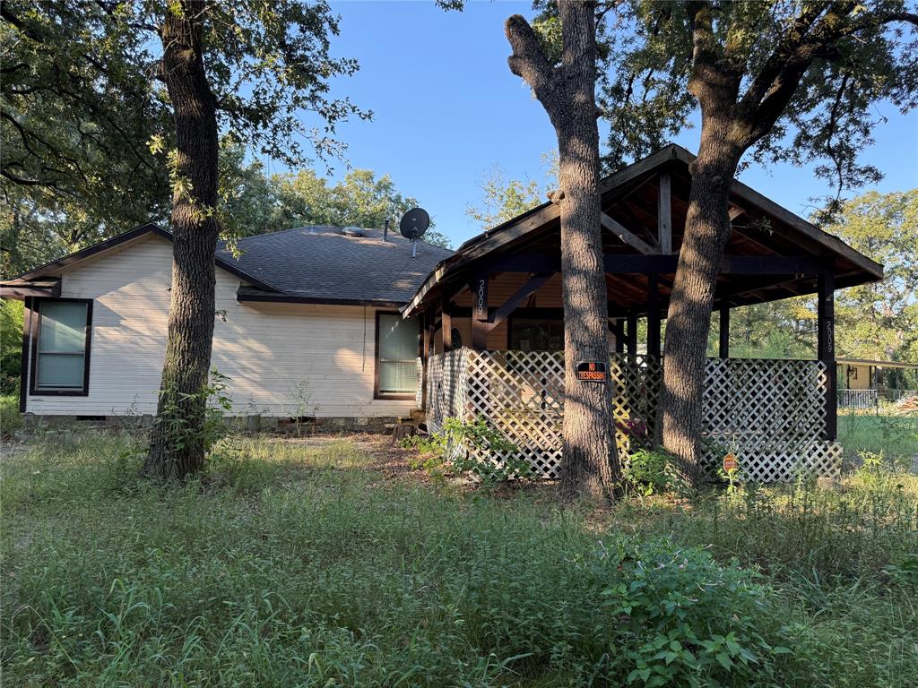 2009 Apache Road — photo