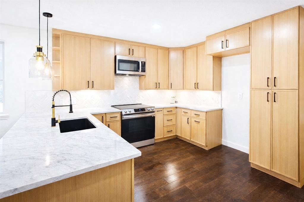 1001 E Star Street — photo