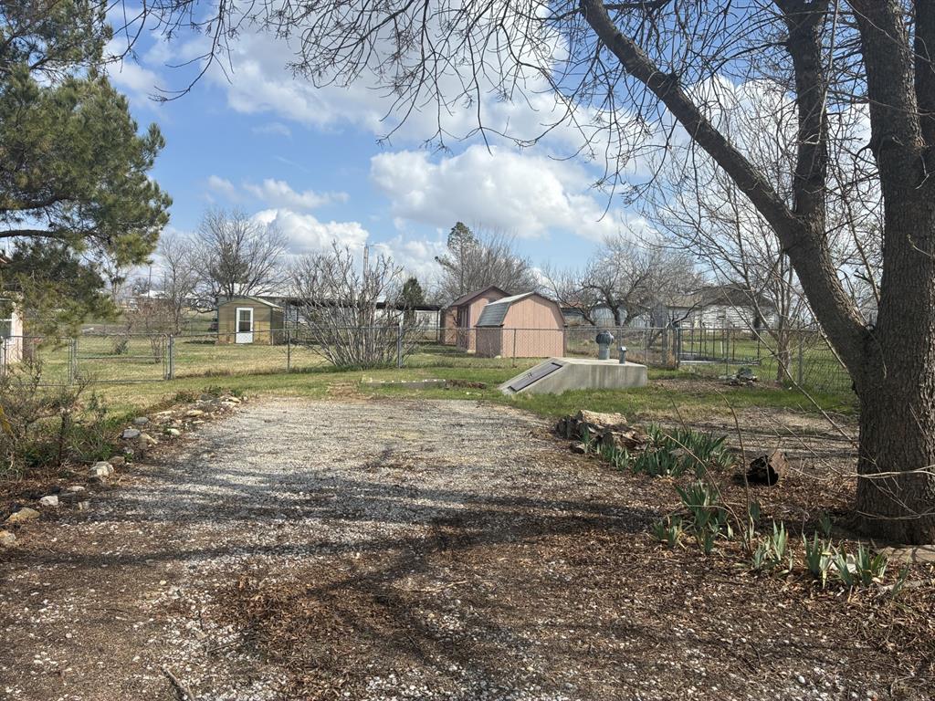 111 Lamar Street — photo