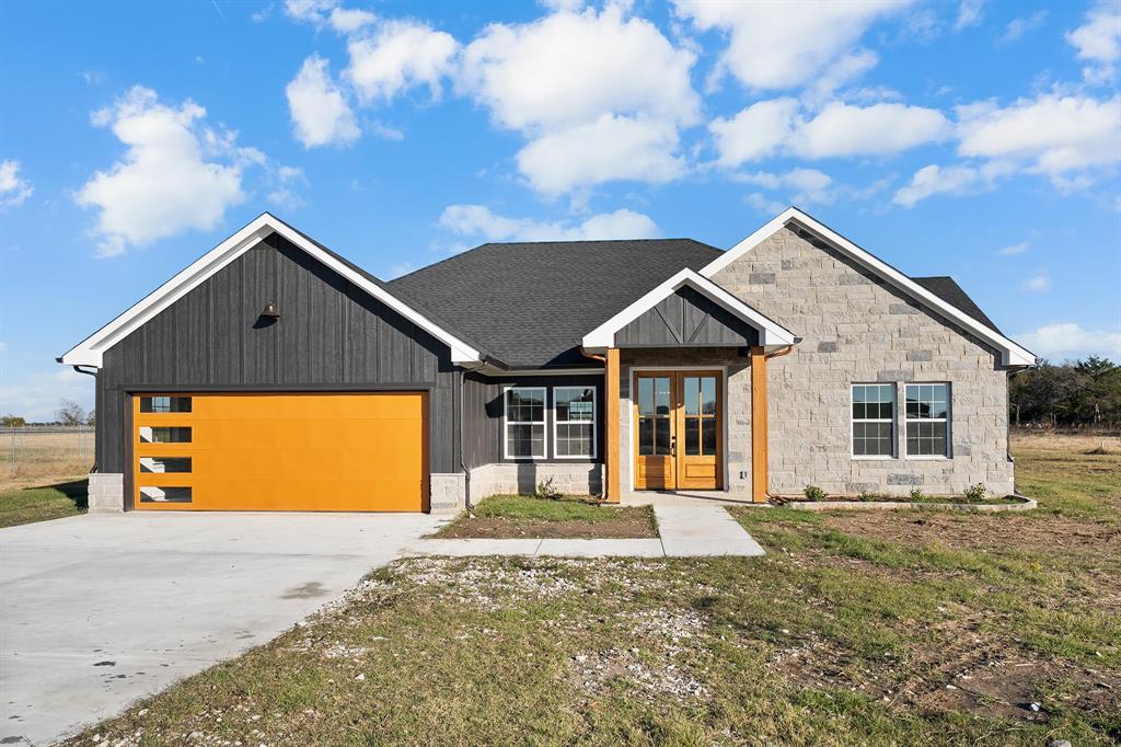 7280 CR 118 — photo