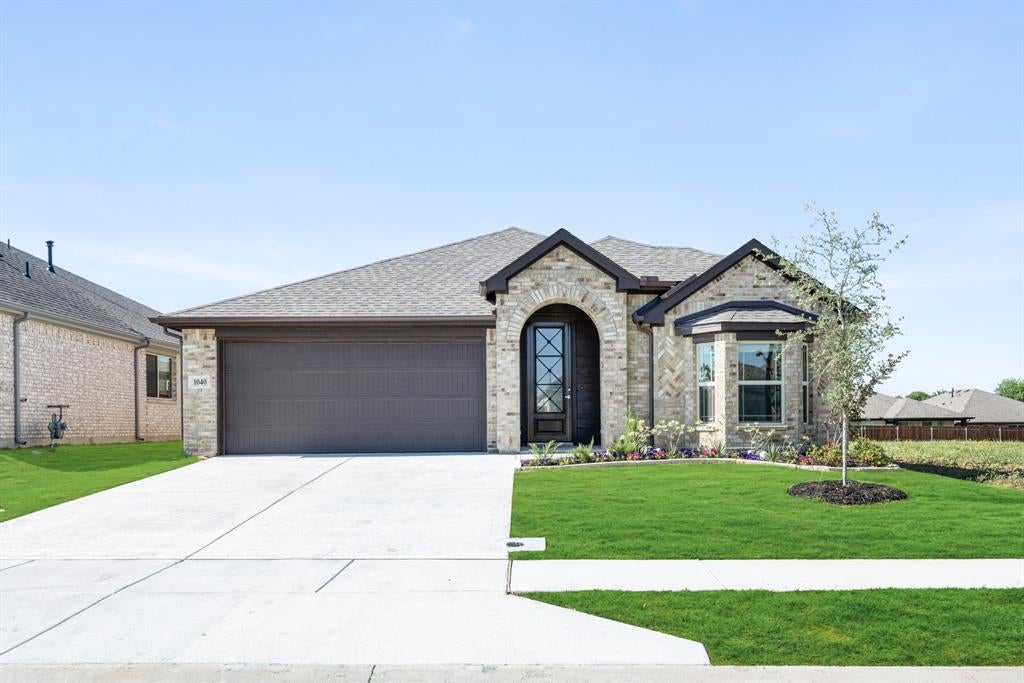 1040 Nighthawk Trail — photo