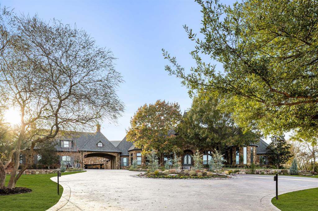 2656 Twelve Oaks Lane — photo