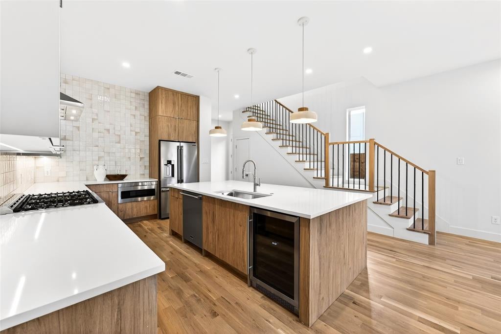 6603 Roper Street — photo
