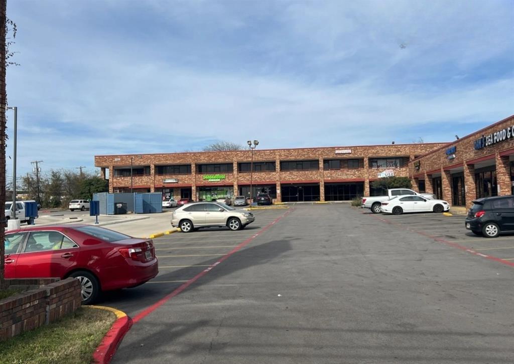 3215 W Pleasant Run Road 106 — photo