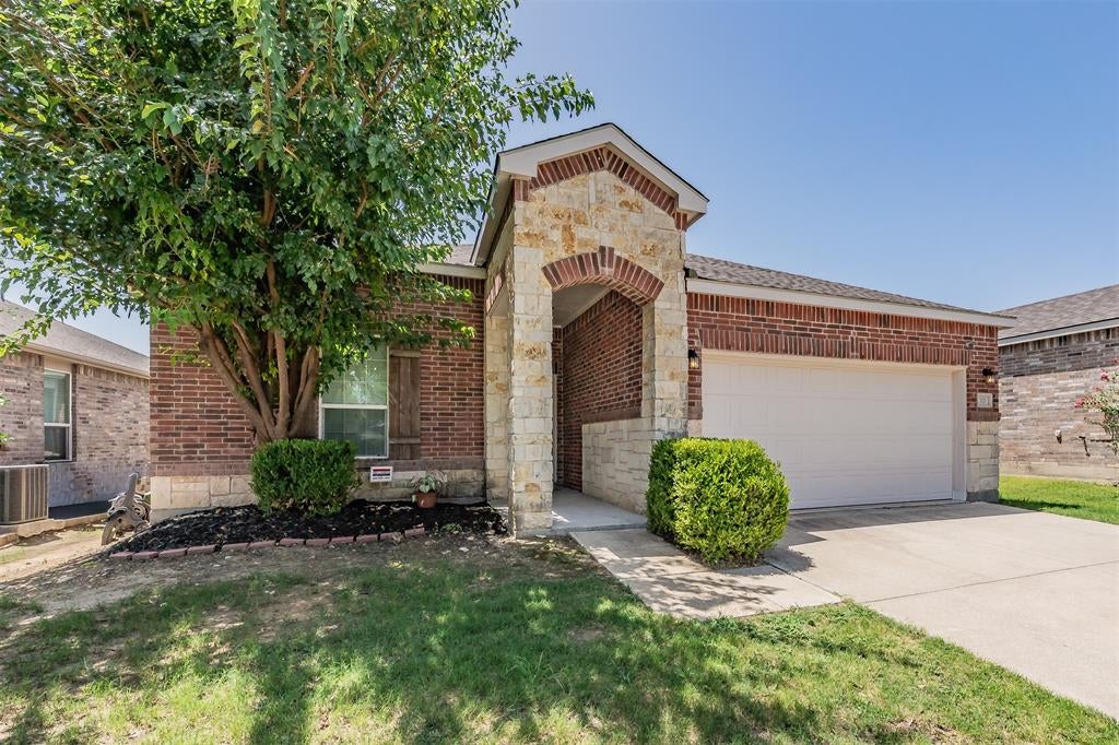 321 Mariscal Place — photo