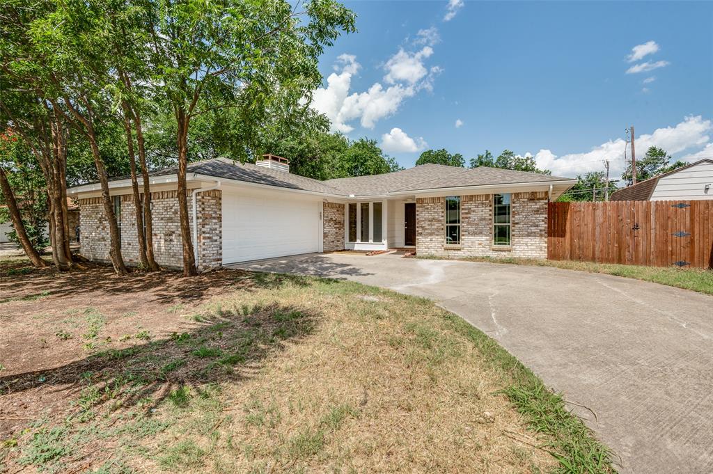 1902 Pat Ln — photo