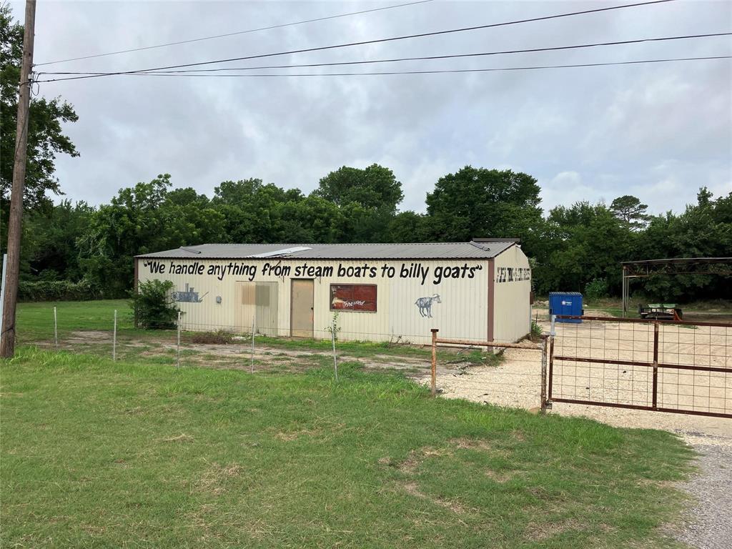 210 S Parkway Drive — photo