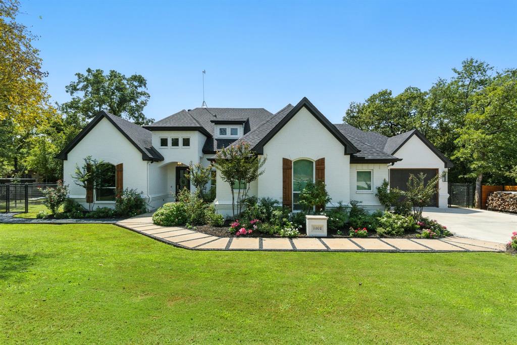 1001 Trinity Oaks Road — photo