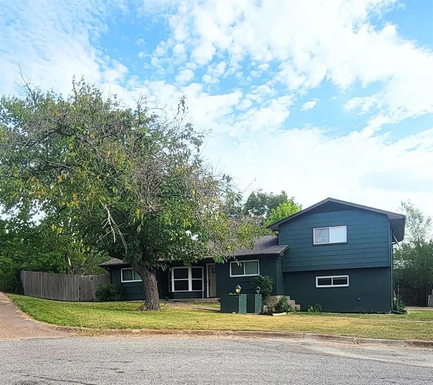 1207 Northwood Drive — photo
