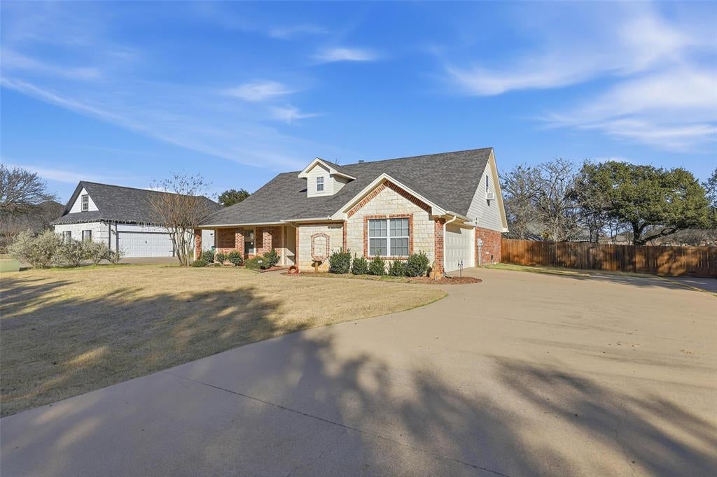 3207 Crossbridge Circle — photo