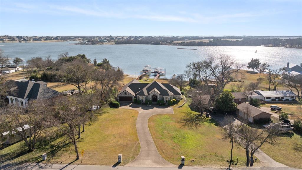 155 Lakeshore Drive — photo