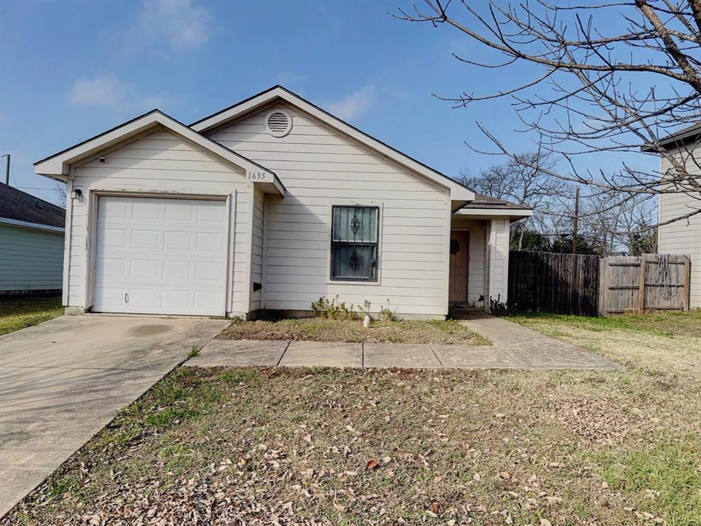 1635 Red Cloud Drive — photo