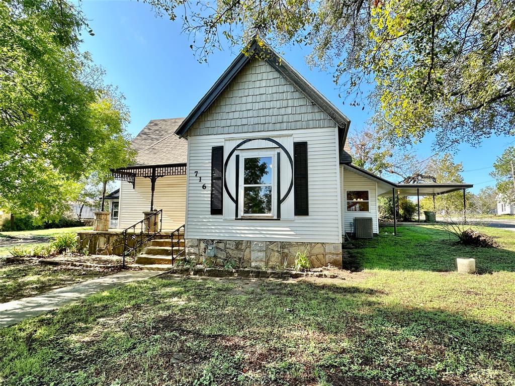 716 N Mesquite Street — photo