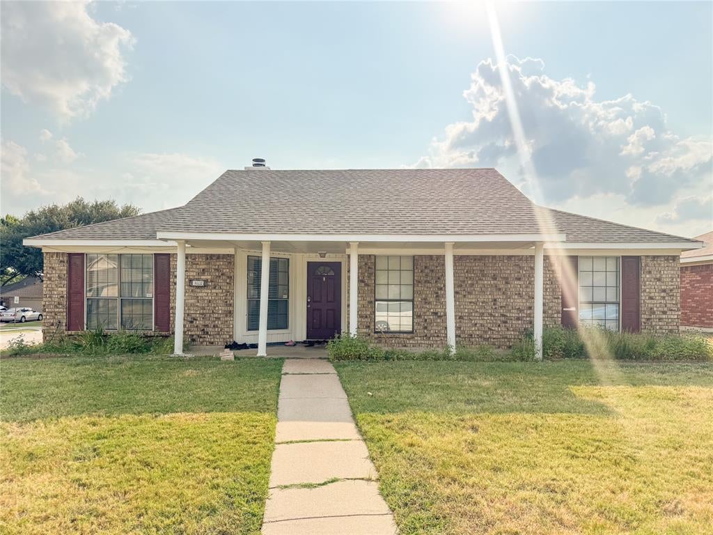 1602 Autumn Breeze Lane — photo