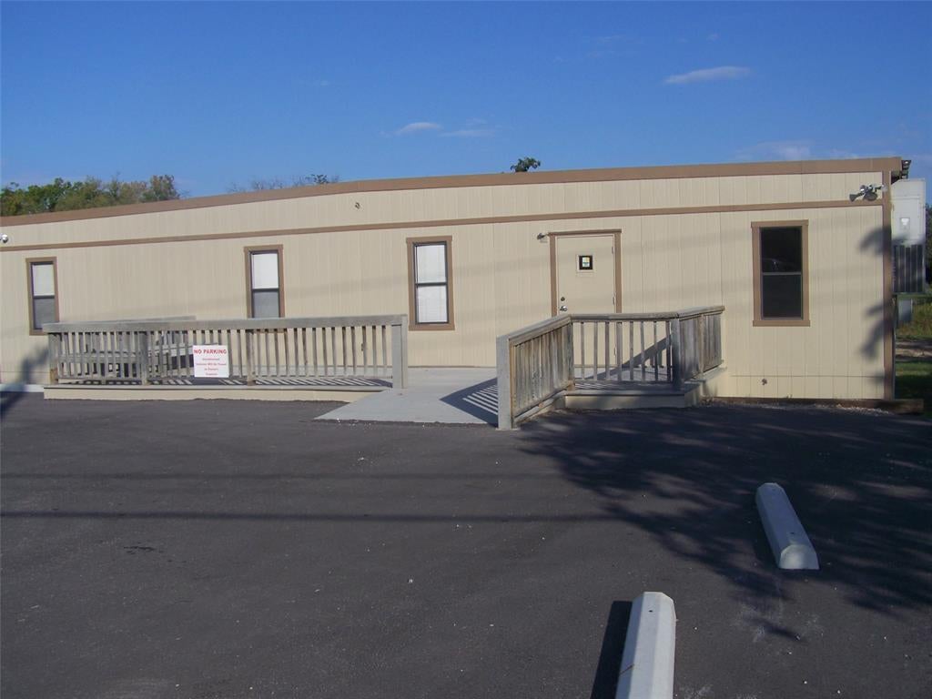 704 Early Blvd Boulevard — photo
