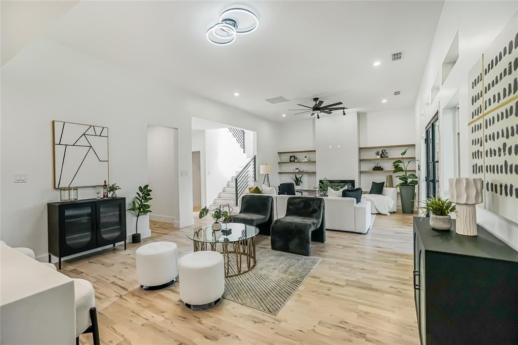 3631 Espanola Drive — photo