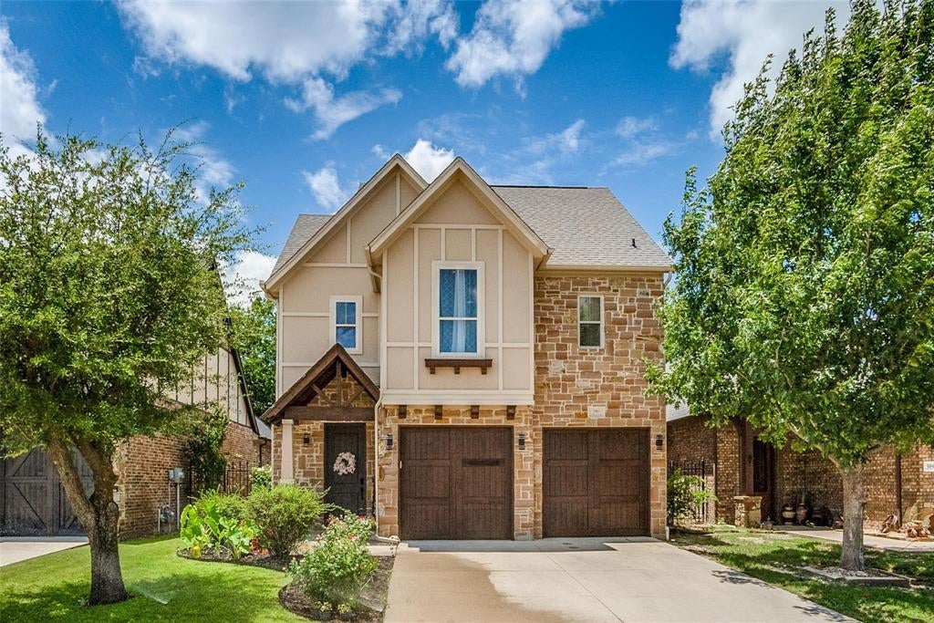 305 Post View Drive — photo