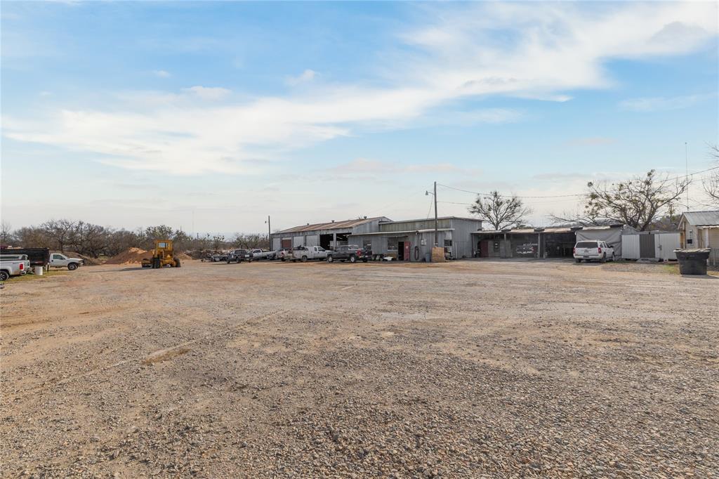 2300 W Main Avenue — photo