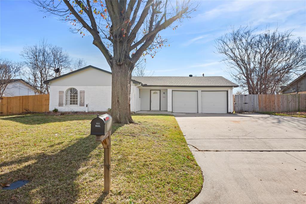 1012 E Dallas Street — photo