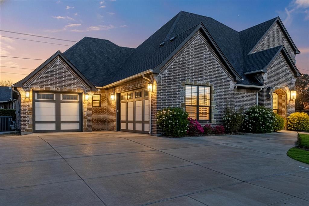 1001 Quarry Court — photo