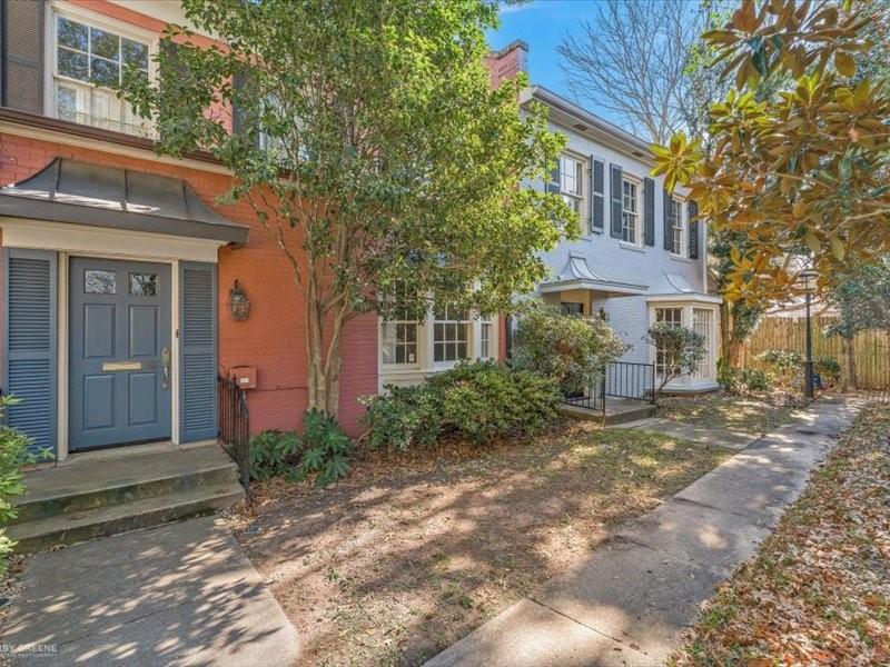 18 Dudley Square — photo