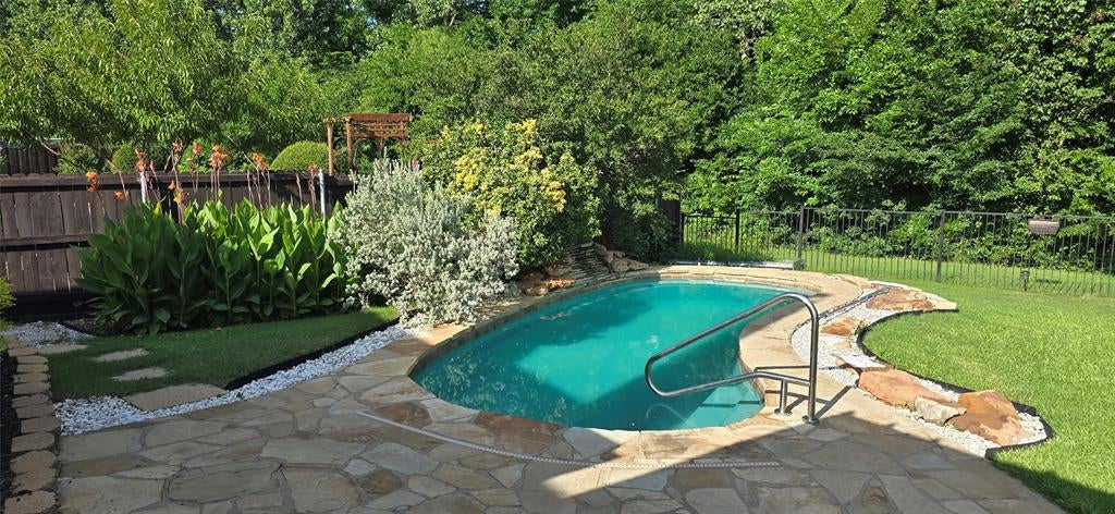 1706 Hollow Creek Court — photo