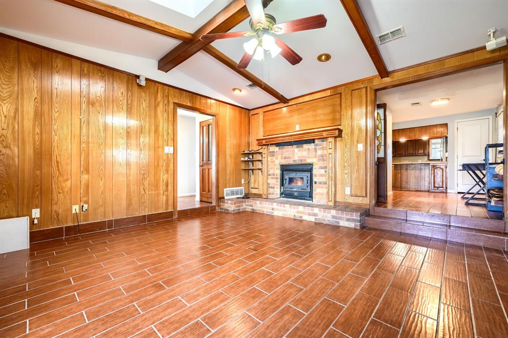 2112 Mangum Street — photo