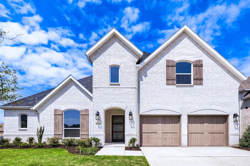 611 Falls Drive — photo