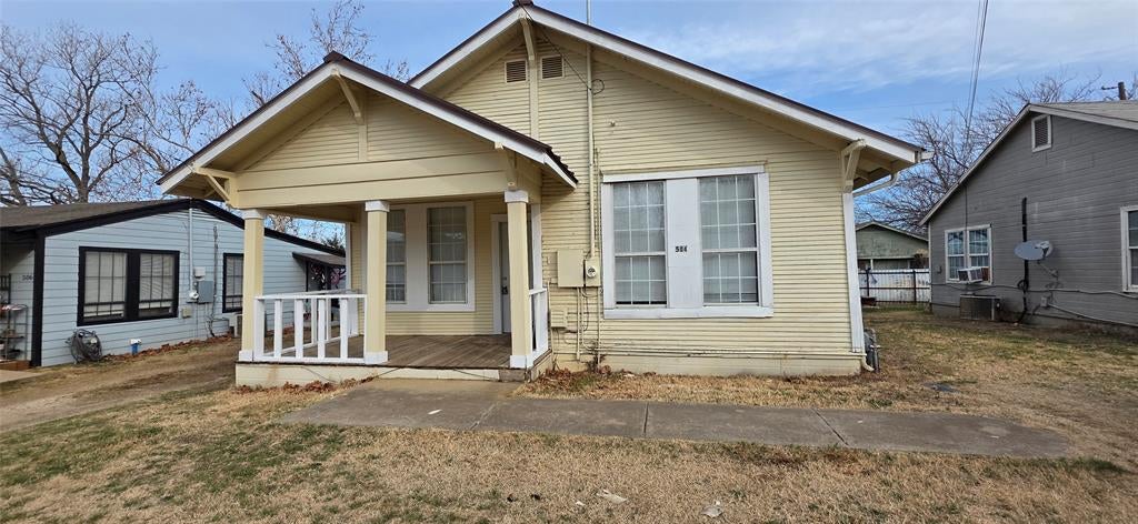 504 Bluebonnet Street — photo