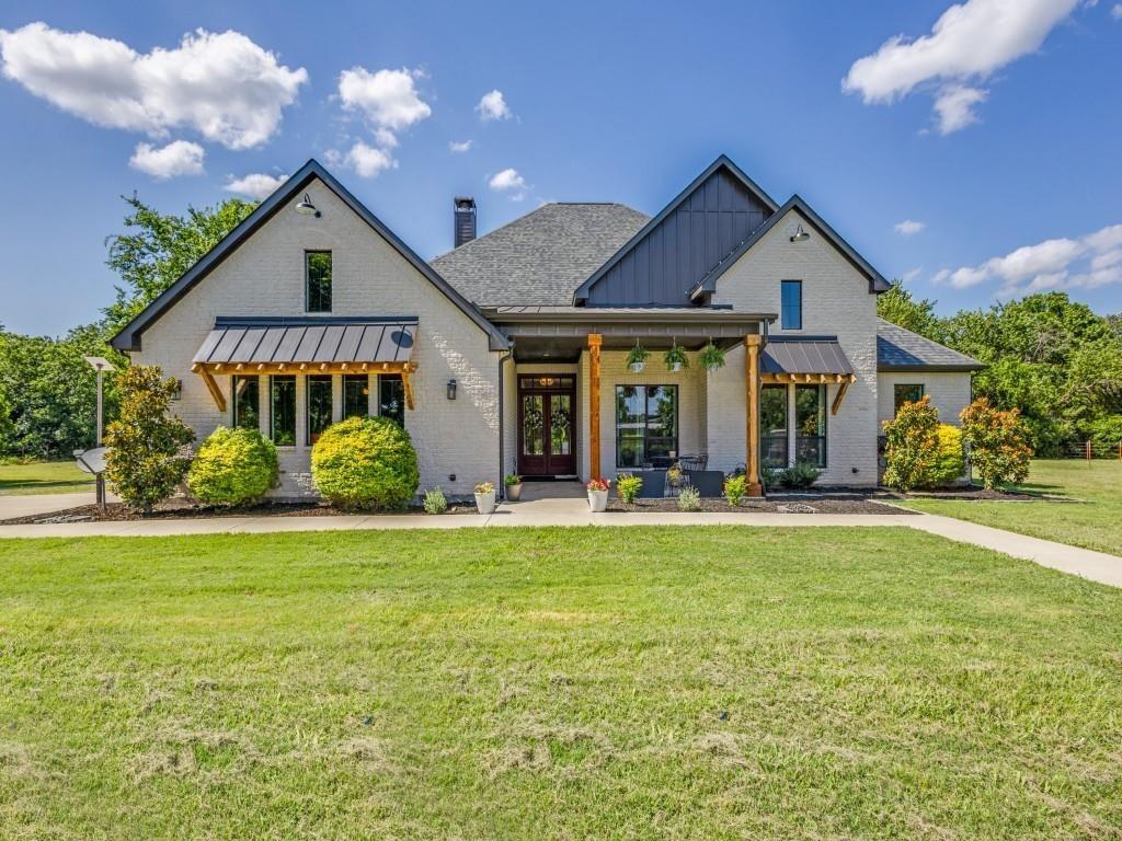 31665 FM 121 — photo