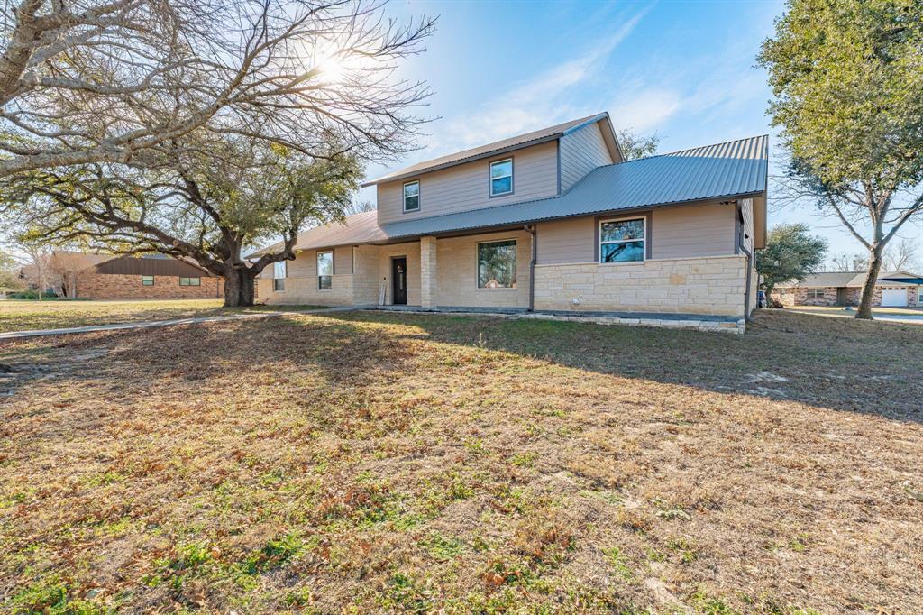 435 Edwards Drive — photo