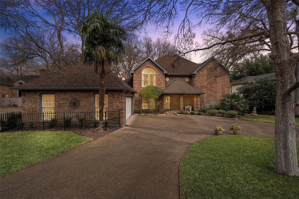 2113 Highland Drive — photo