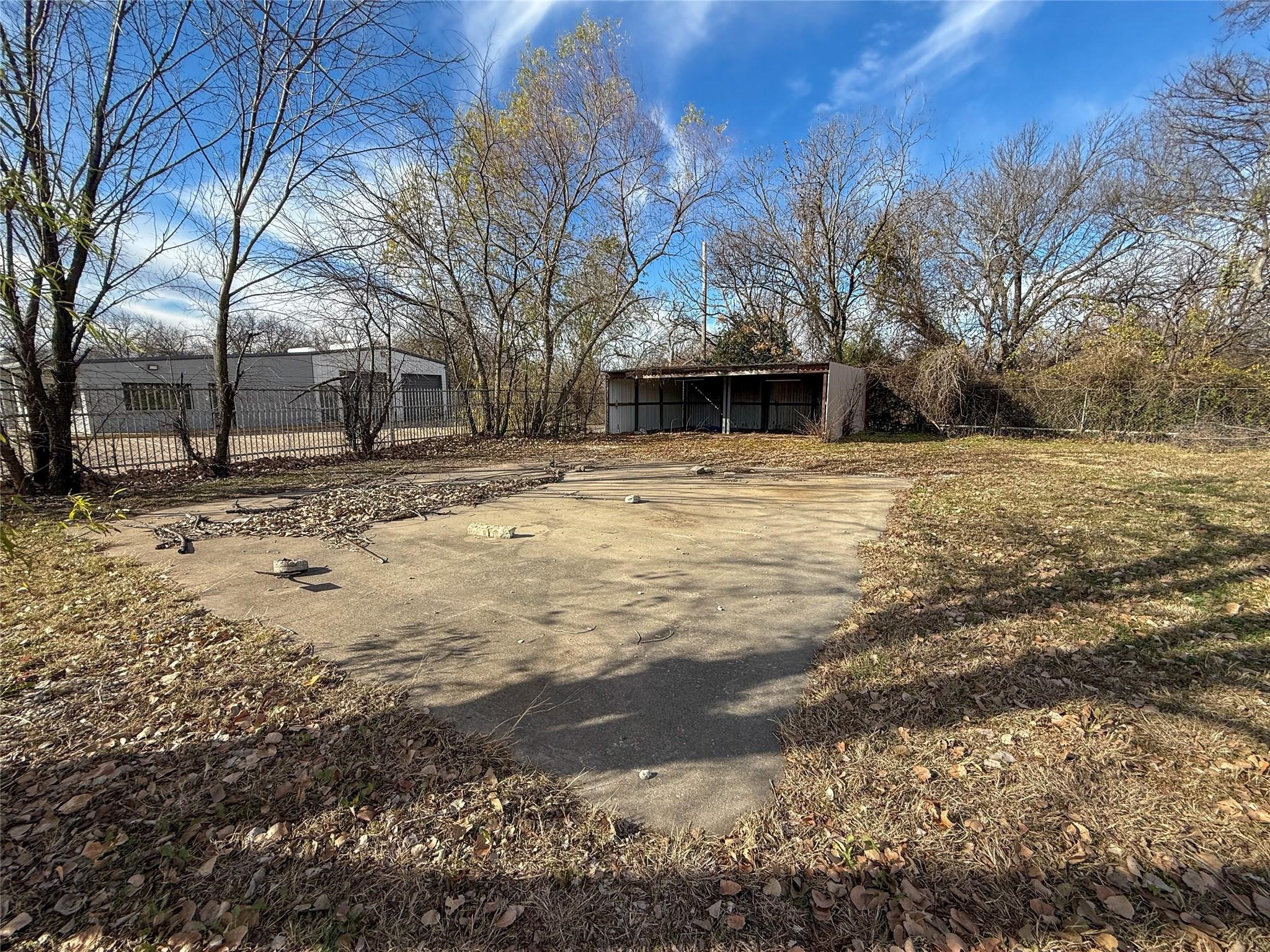 1709 N Main Street — photo