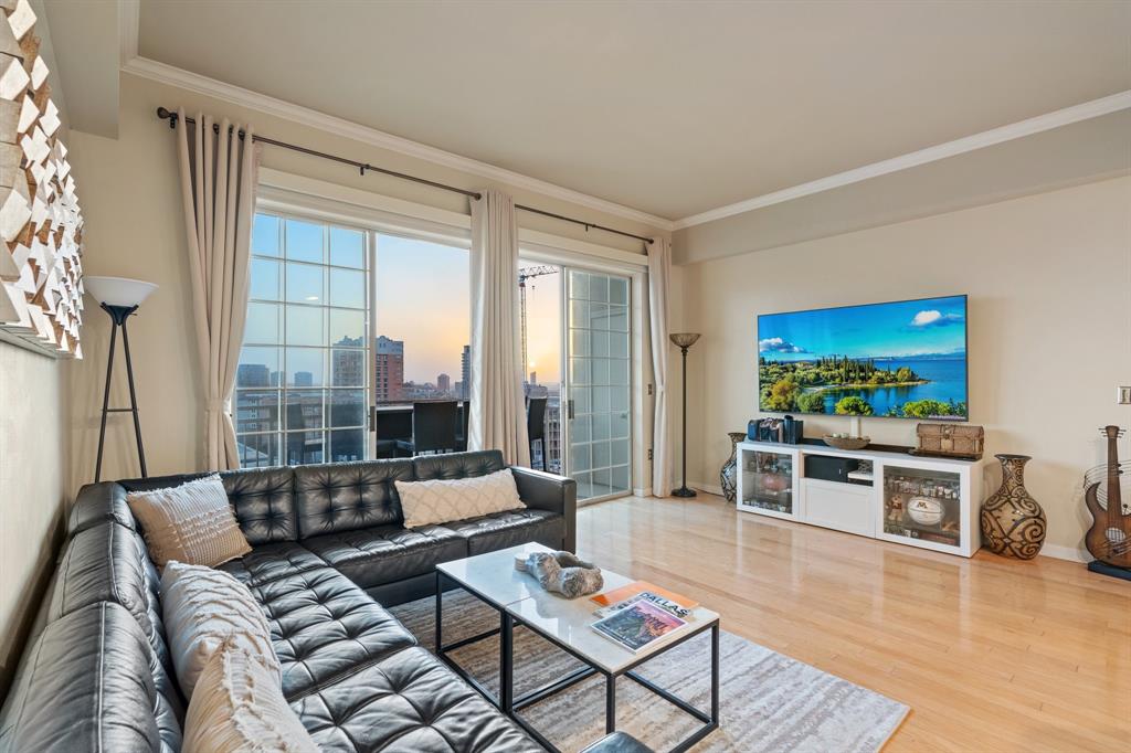 3225 Turtle Creek Boulevard 1420 — photo